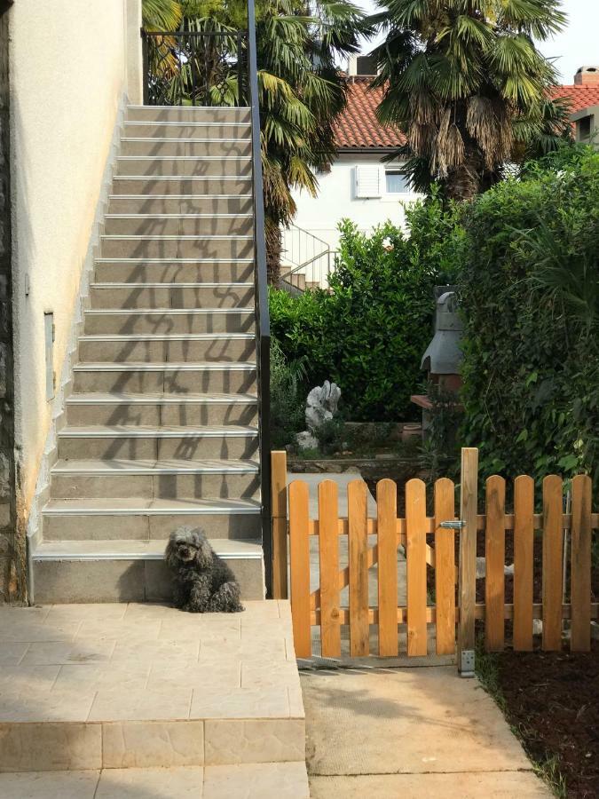 Apartment Aquamarin, Blizu Mora S Pogledom Na More, Za Do 6 Osoba Malinska Exterior foto